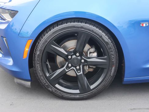 Used 2017 Chevrolet Camaro LT image 9