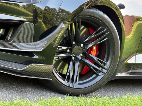 Used 2018 Chevrolet Camaro ZL1 RWD image 5