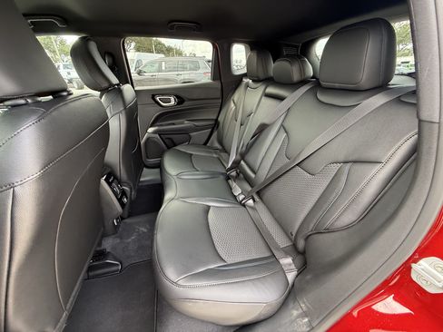 New 2026 Jeep Compass Latitude AWD/4WD image 16