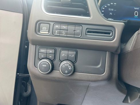 Used 2022 Chevrolet Tahoe Z71 image 15