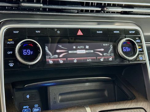 Used 2024 Genesis GV80 3.5T image 24