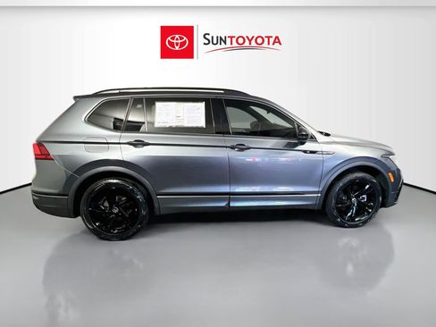 Used 2023 Volkswagen Tiguan SE R-Line FWD image 2