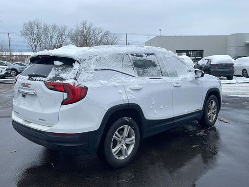 Used 2021 GMC Terrain SLE w/ Driver Convenience Package image 4