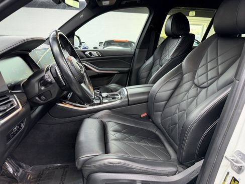 Used 2023 BMW X5 xDrive40i w/ M Sport Package image 19