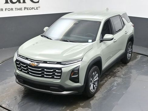 New 2026 Chevrolet Equinox LT w/ Convenience Package II FWD image 23