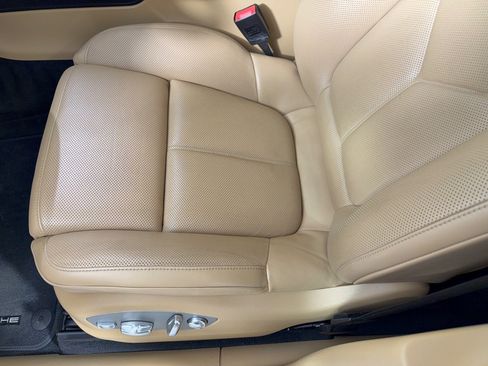 Certified 2018 Porsche Macan S AWD/4WD image 16