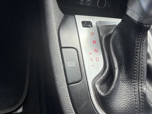 Used 2019 Kia Forte LXS FWD image 14