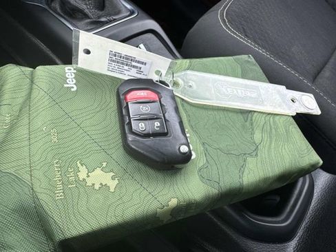 Used 2021 Jeep Gladiator Sport w/ Quick Order Package 24Q 80Th image 4