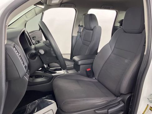 Used 2024 Nissan Frontier S AWD/4WD image 19