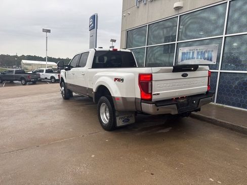 Used 2021 Ford F350 Lariat w/ Lariat Ultimate Package image 5