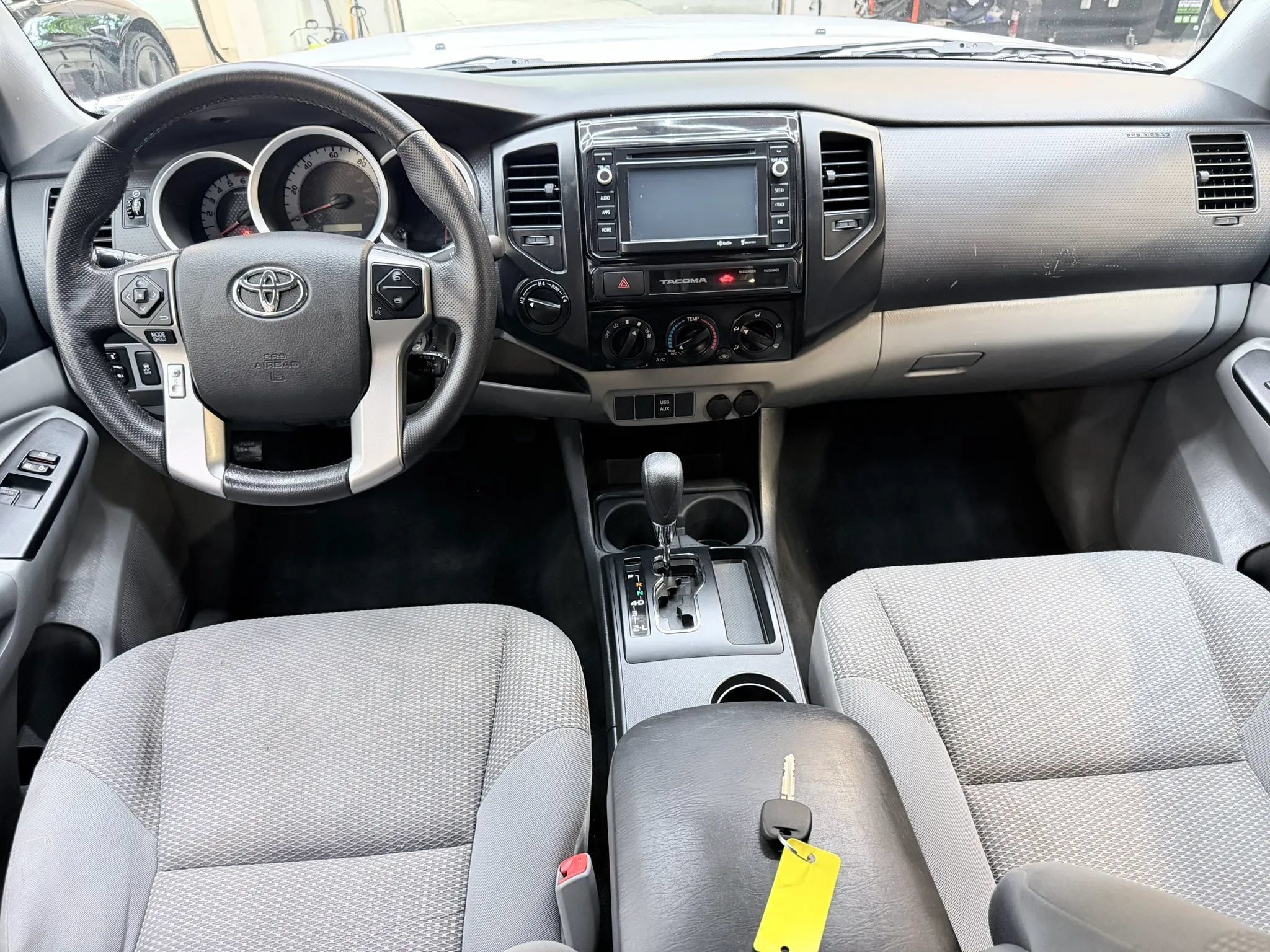 Used 2015 Toyota Tacoma 4x4 Access Cab V6 image 10