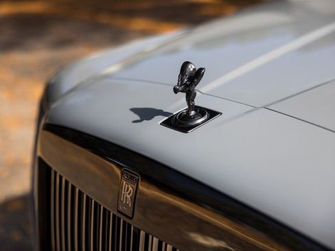 Used 2022 Rolls-Royce Cullinan Black Badge AWD/4WD image 28