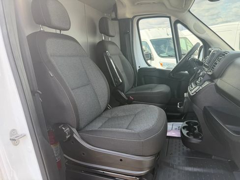 Used 2023 RAM ProMaster 2500 FWD image 16