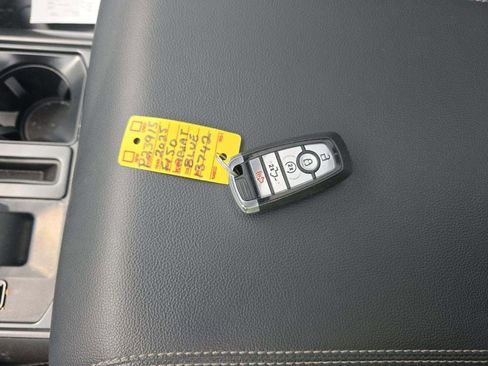 Used 2025 Ford F150 Lariat image 6