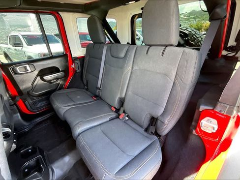 Used 2024 Jeep Wrangler Unlimited Sport AWD/4WD image 29