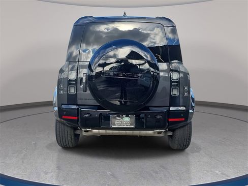 New 2026 Land Rover Defender 110 X-Dynamic SE image 6