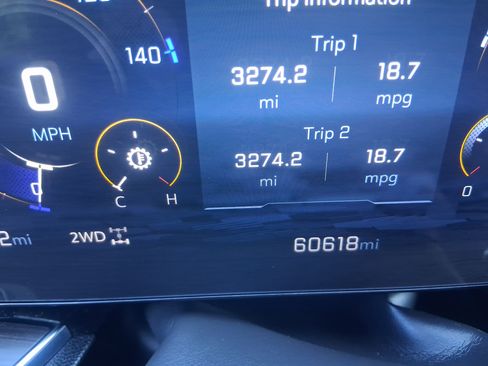 Used 2025 Chevrolet Tahoe LT AWD/4WD image 24