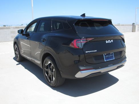Used 2026 Kia Sportage S AWD/4WD image 7