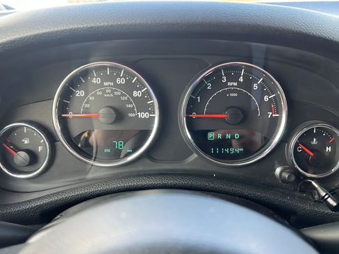 Used 2016 Jeep Wrangler Unlimited Sahara AWD/4WD image 25