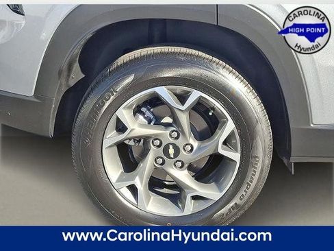 Used 2024 Chevrolet Trax LT image 8