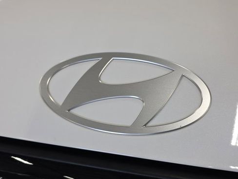 Certified 2025 Hyundai Santa Fe SEL image 39