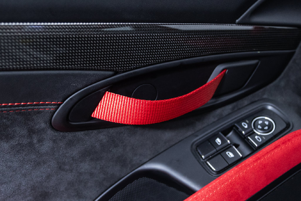 Certified 2018 Porsche 911 GT2 RS RWD image 43