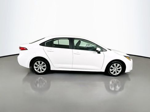 Used 2024 Toyota Corolla LE image 4