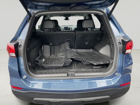 Used 2024 Chevrolet Equinox Premier w/ LPO, Floor Liner Package AWD/4WD image 9