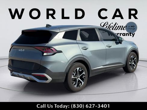 Used 2025 Kia Sportage EX FWD image 3