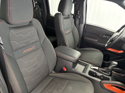 Used 2022 Nissan Frontier Pro-X w/ Technology Package image 13
