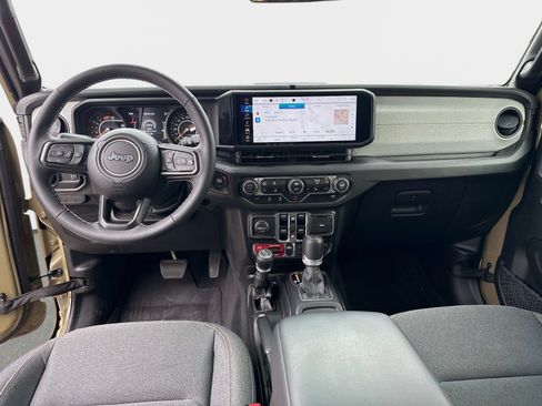 Certified 2025 Jeep Wrangler Unlimited Sport AWD/4WD image 17
