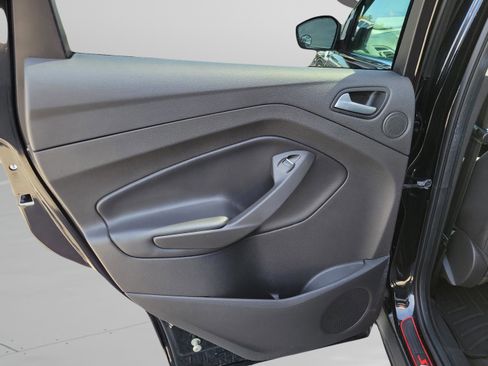 Used 2017 Ford Escape SE w/ SE Leather Comfort Package image 29