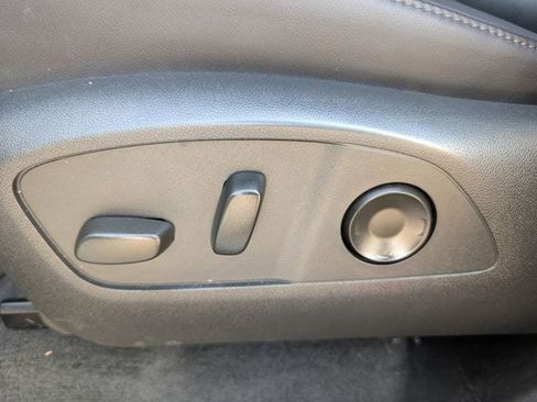 Used 2024 GMC Acadia Elevation image 21