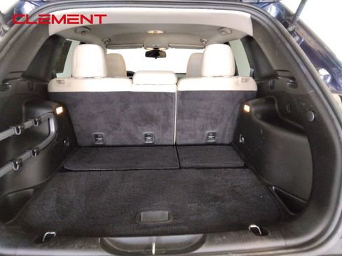 Used 2015 Jeep Cherokee Latitude w/ Cold Weather Group image 9