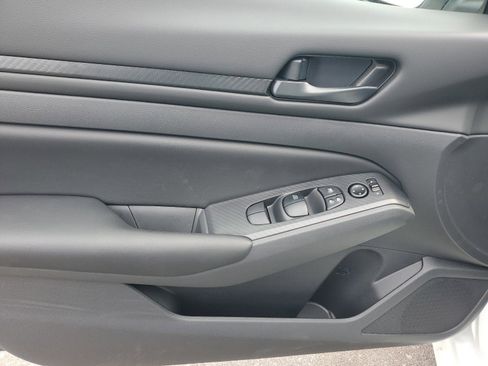 New 2025 Nissan Altima 2.5 S image 12