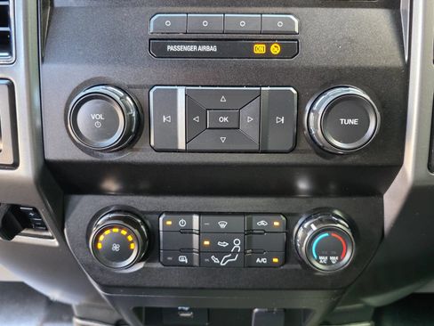 Used 2019 Ford F250 XLT AWD/4WD image 15