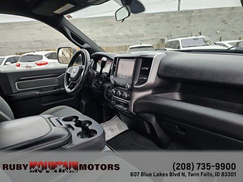 Used 2022 RAM 3500 Big Horn AWD/4WD image 40