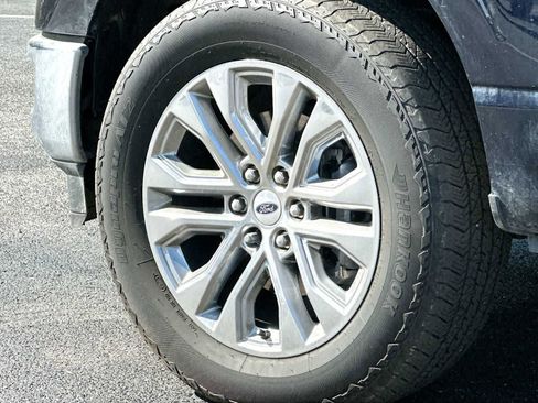 Used 2024 Ford F150 Lariat w/ FX4 Off-Road Package image 11