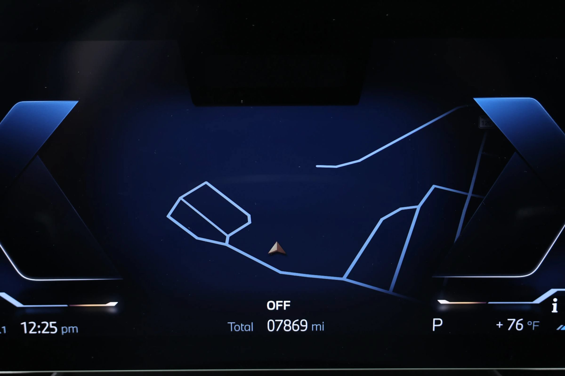 Used 2025 BMW 740i RWD image 28