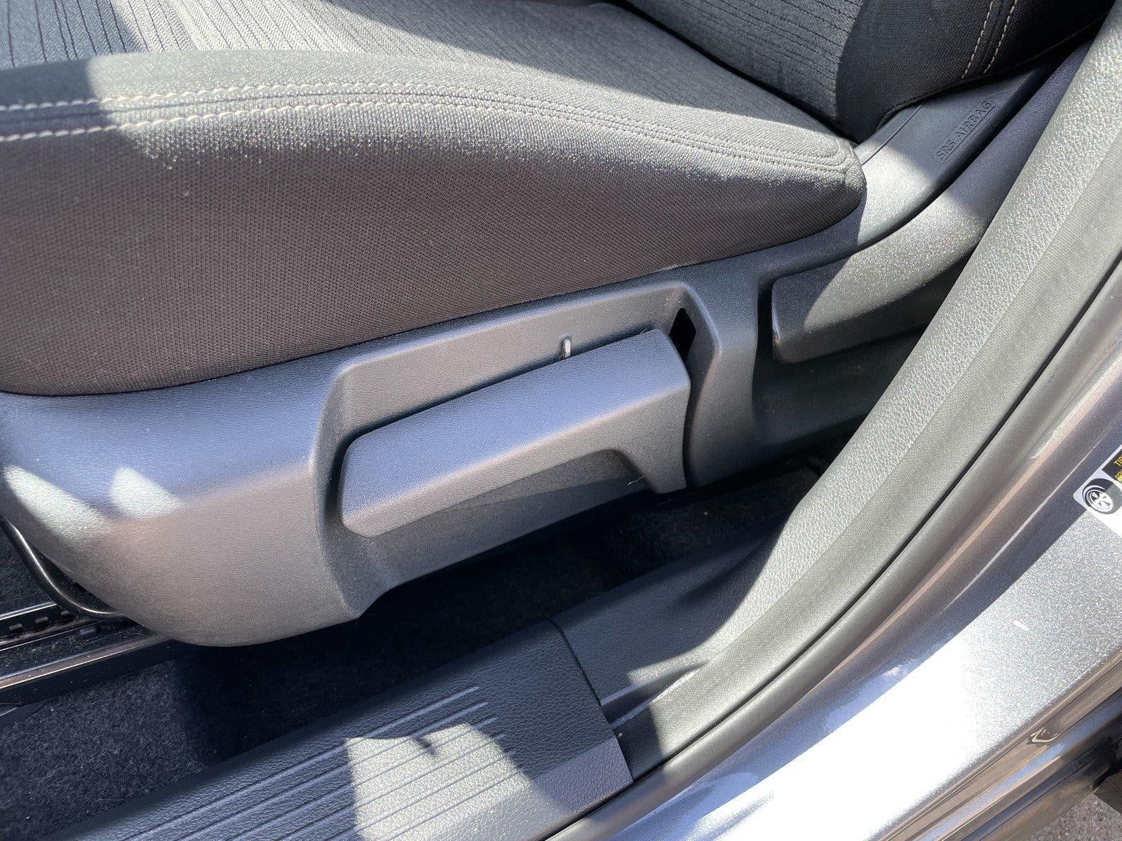 Used 2021 Nissan Rogue S FWD image 16