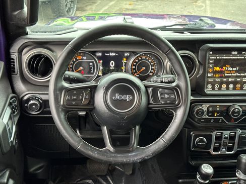 Used 2023 Jeep Wrangler Freedom Edition image 15