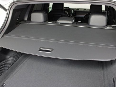 Used 2025 Porsche Cayenne image 15