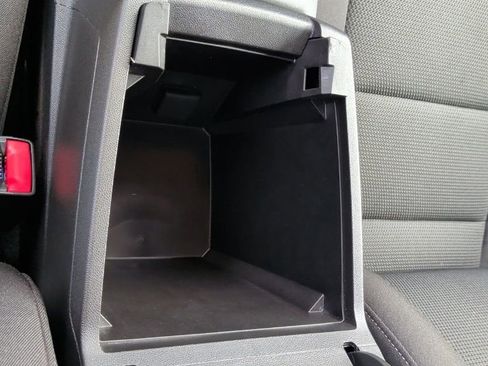 Used 2025 Chevrolet Colorado LT AWD/4WD image 34