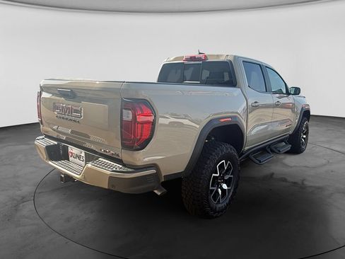 Used 2024 GMC Canyon AT4X AWD/4WD image 9