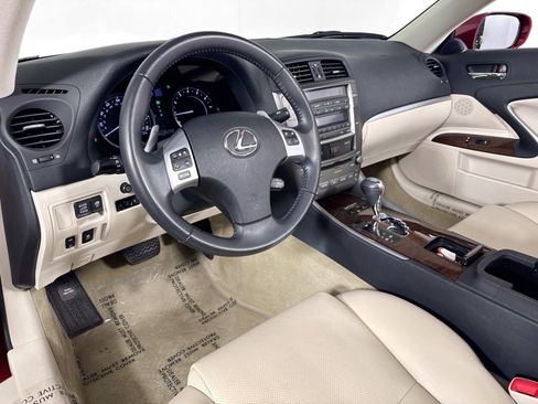 Used 2013 Lexus IS 250C image 11