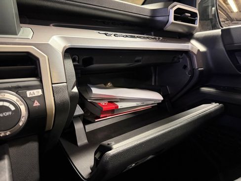 Used 2025 Toyota Tacoma SR5 image 38