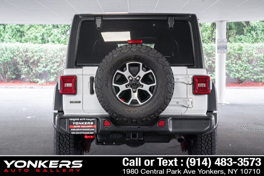 Used 2023 Jeep Wrangler Unlimited Rubicon w/ LED Lighting Group AWD/4WD image 17