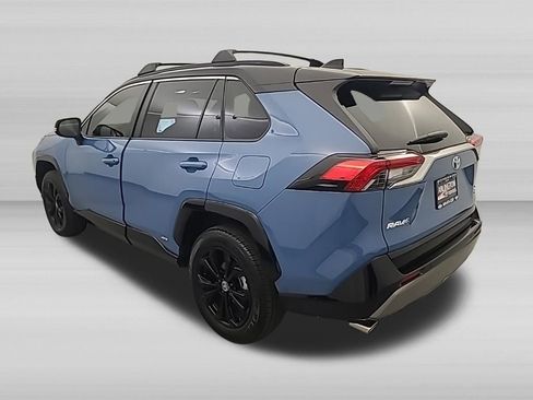 Used 2025 Toyota RAV4 XSE w/ Advanced Technology Package AWD/4WD image 7