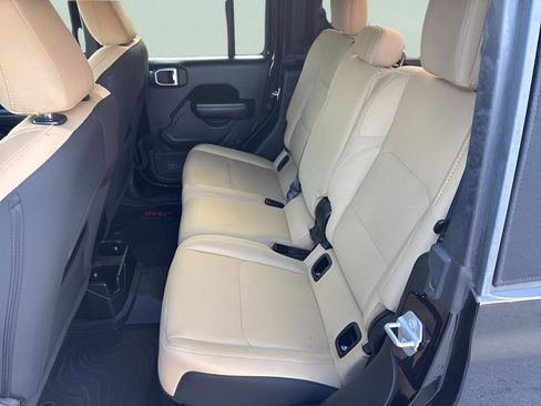 Used 2020 Jeep Gladiator Sport w/ Quick Order Package 24S image 36