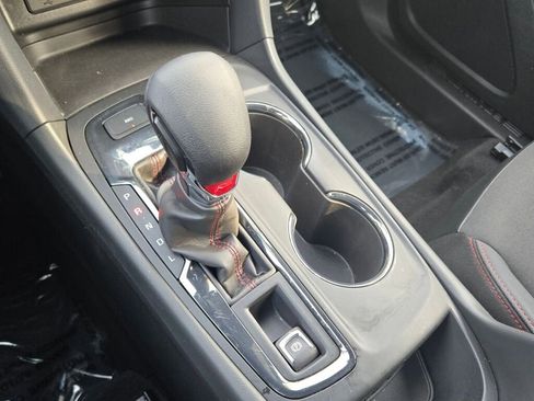 Used 2023 Chevrolet Equinox RS AWD/4WD image 27